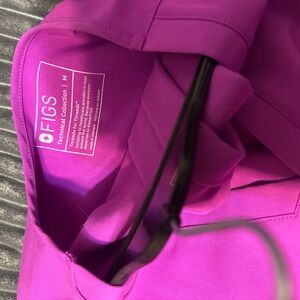 Figs Purple jolt Scrub set medium petite